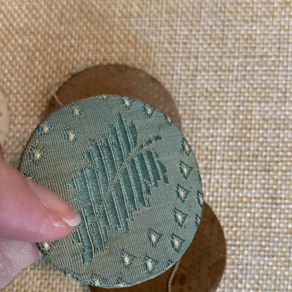 Antique spool and needle case. Turn of the century piece with sweet writing. - Picture 10 of 10